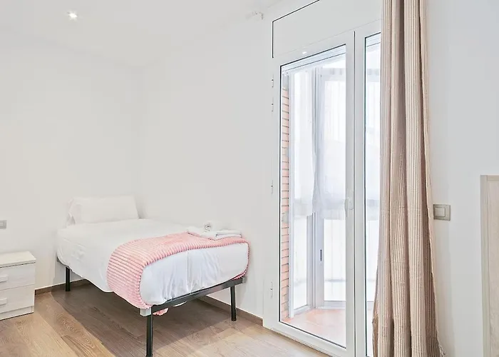 Dialez Holidays - Sant Nicasi * Gavà