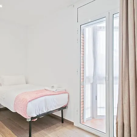 Dialez Holidays - Sant Nicasi * Gavà